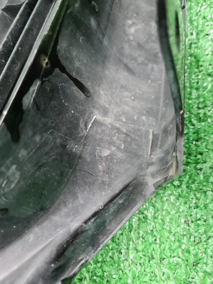 Решетка переднего бампера Toyota Camry XV70 (2020-н.в.)