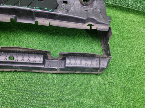 Воздуховод радиатора BMW 2er G42 (2021-н.в.)