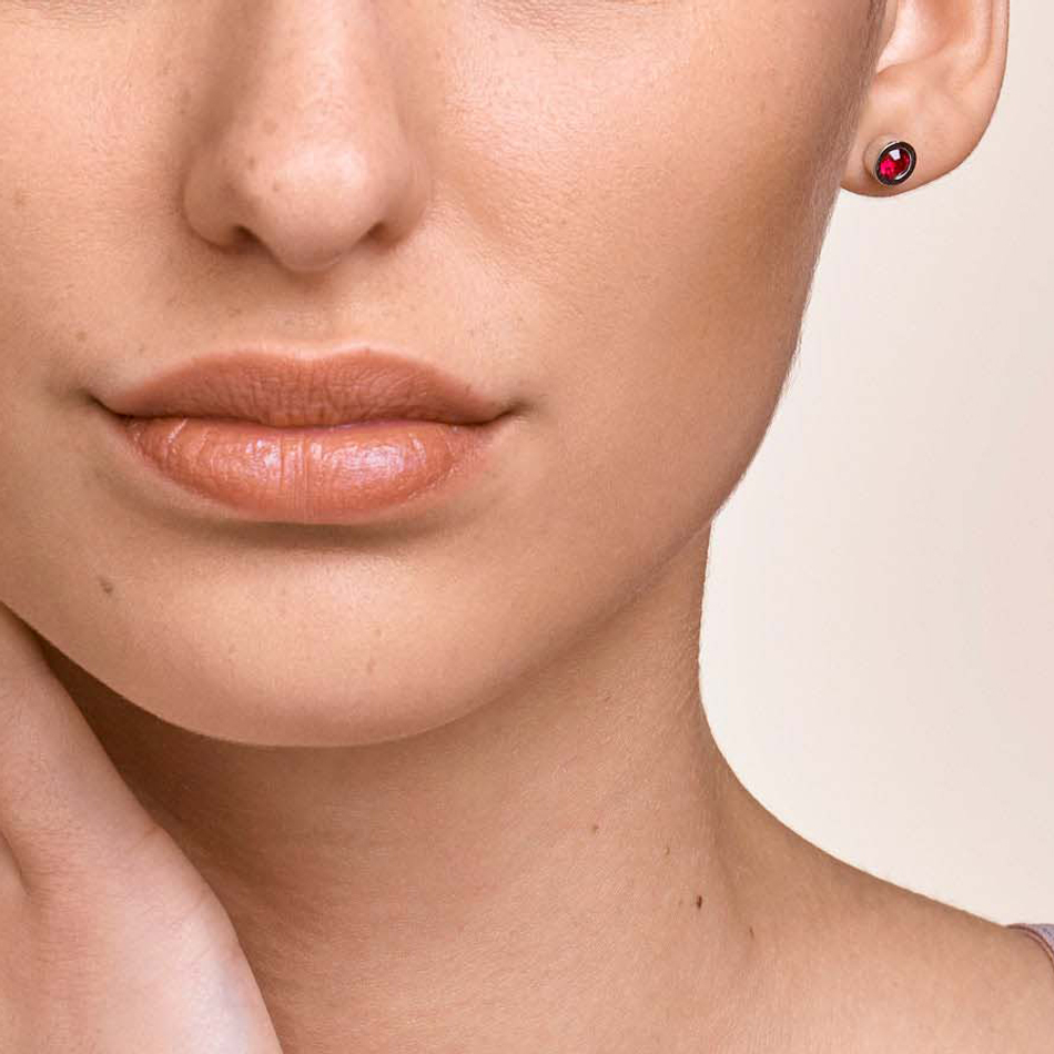 Серьги-пусеты Coeur de Lion Silver Red 0228/21-0317 цвет красный, серебряный