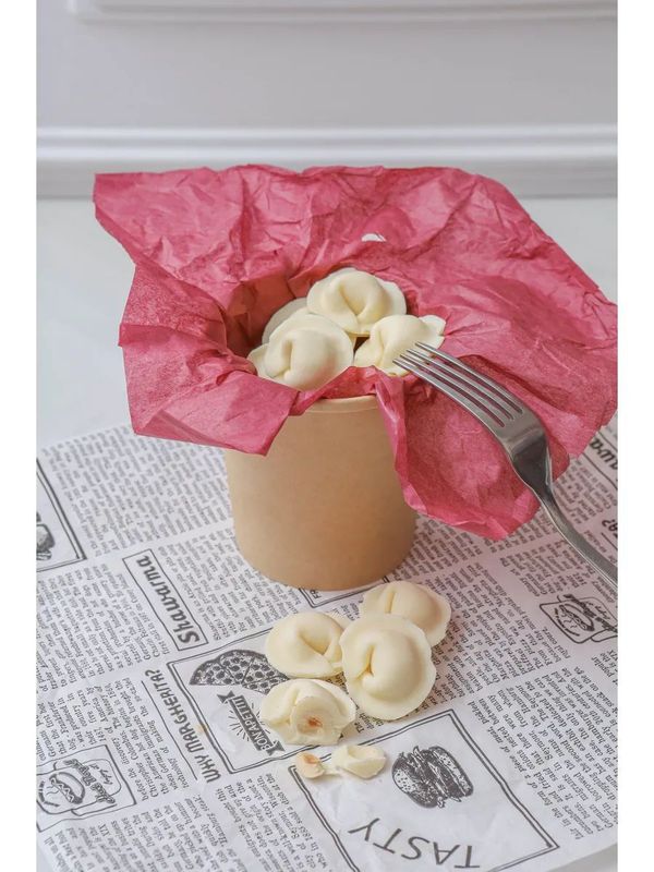 Шоколадные пельмени с фундуком внутри