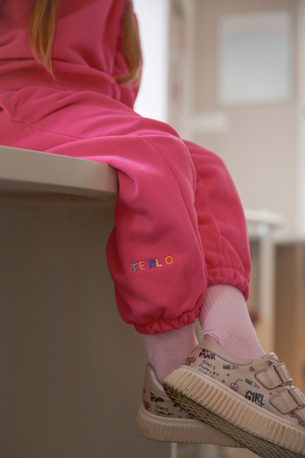 Джоггеры свободного кроя Пион