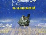 Замок капота MAZDA FAMILIA 2000-2003