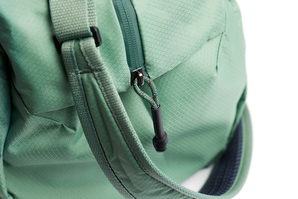 Сумка Bellroy Lite Duffel 30L