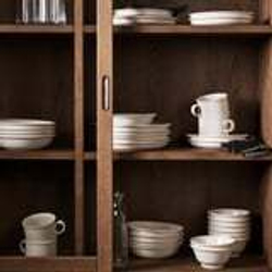 IKEA DAGGASTER (ИКЕА) Кружка, горошек/светло-бежевая, 400 мл