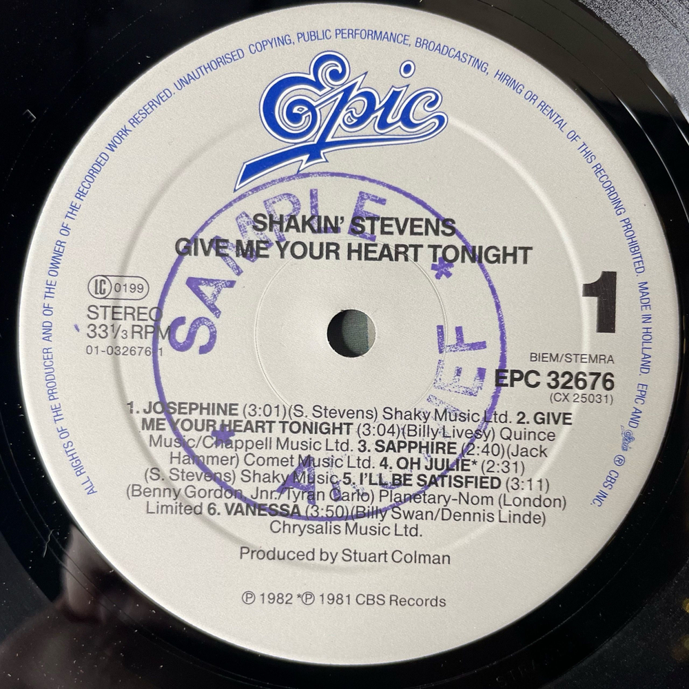 Винтажная виниловая пластинка LP Shakin Stevens Give Me Your Heart Tonight (Нидерланды 1983)