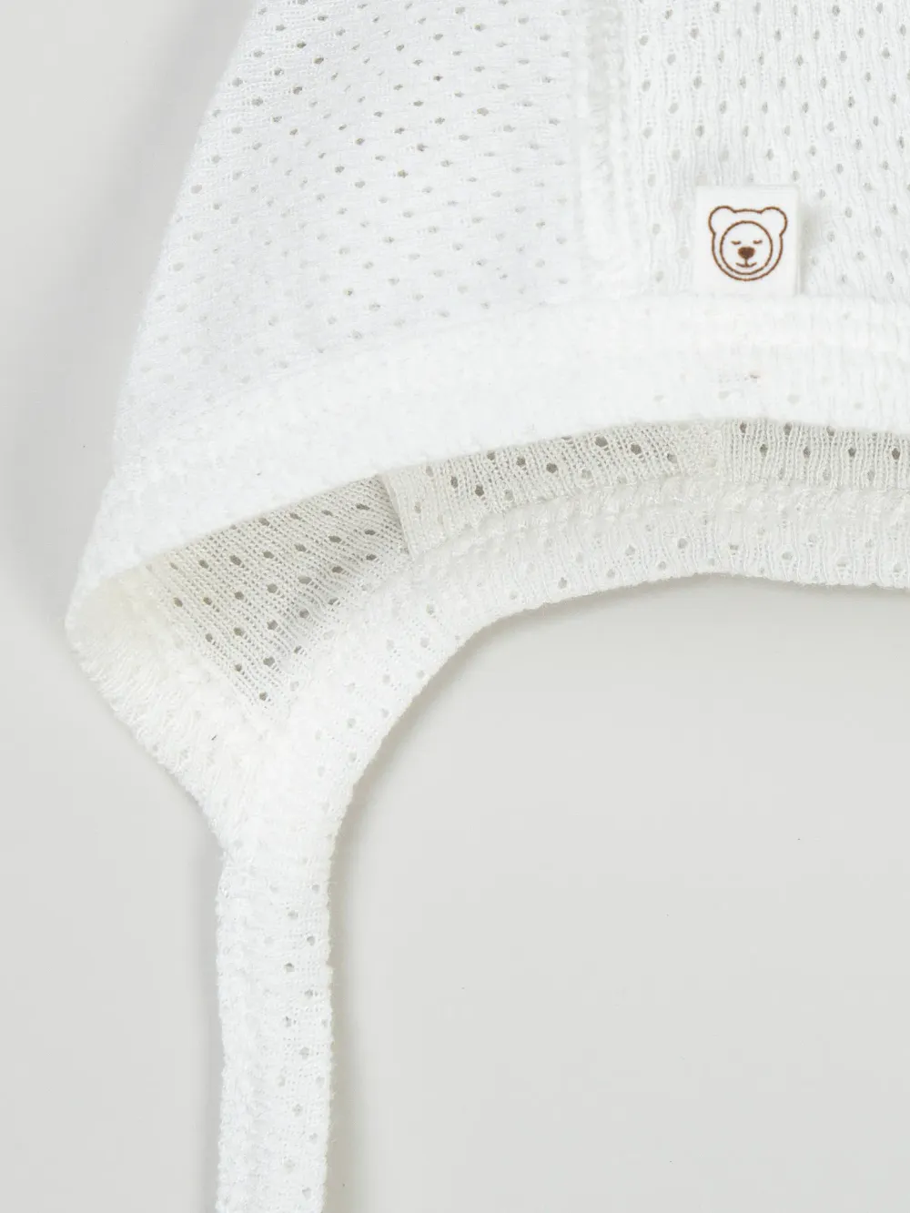 Чепчик "Молоко" из ажурного хлопка 0+