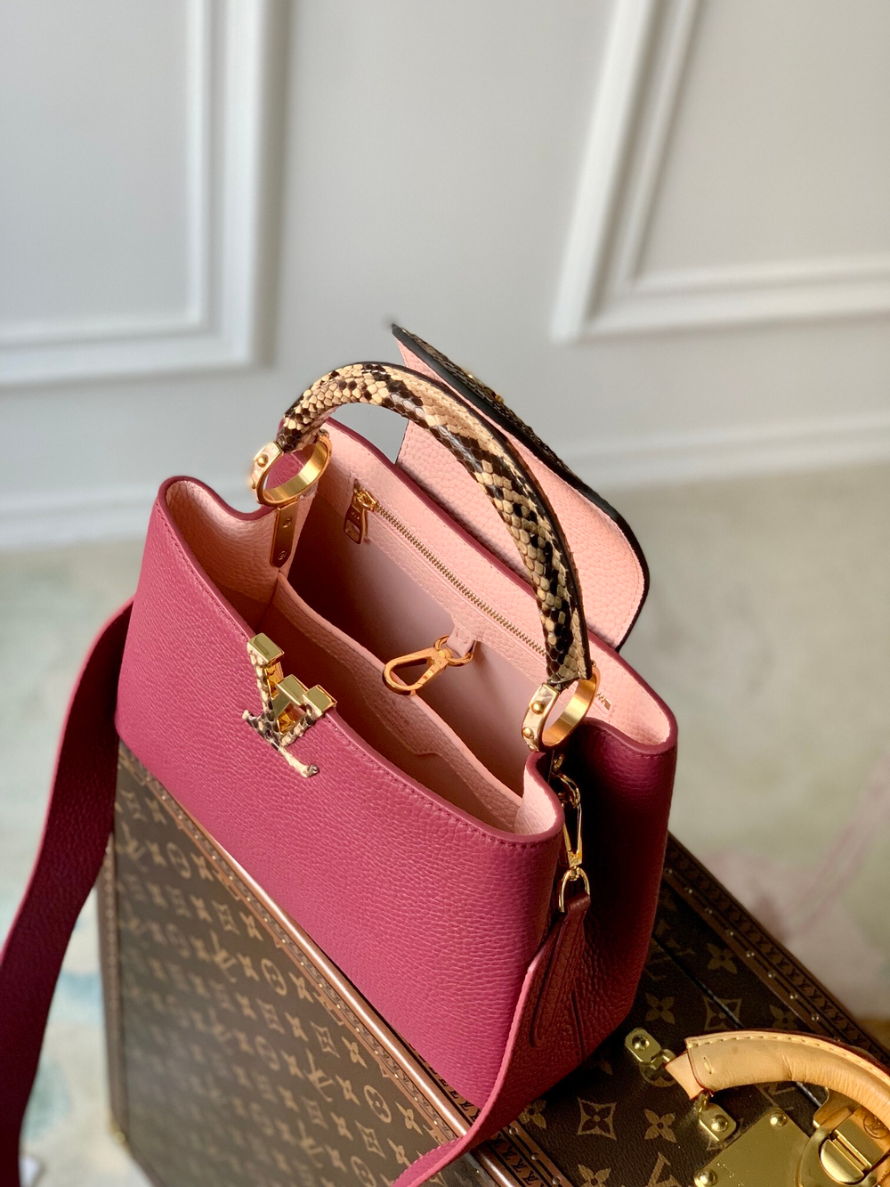 Louis Vuitton Capucines BB