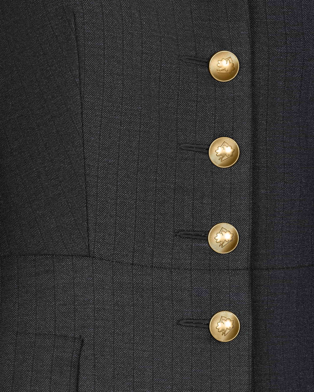 Жакет отрезной по талии из костюмной ткани