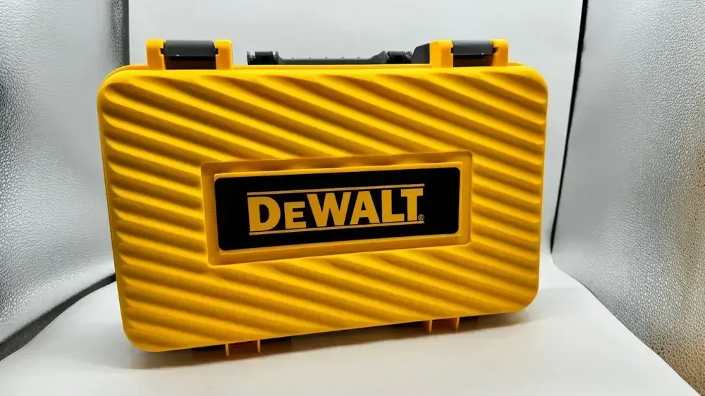 Шуруповерт ледобур бесщеточный Dewalt 21В + 2 АКБ + Кейс