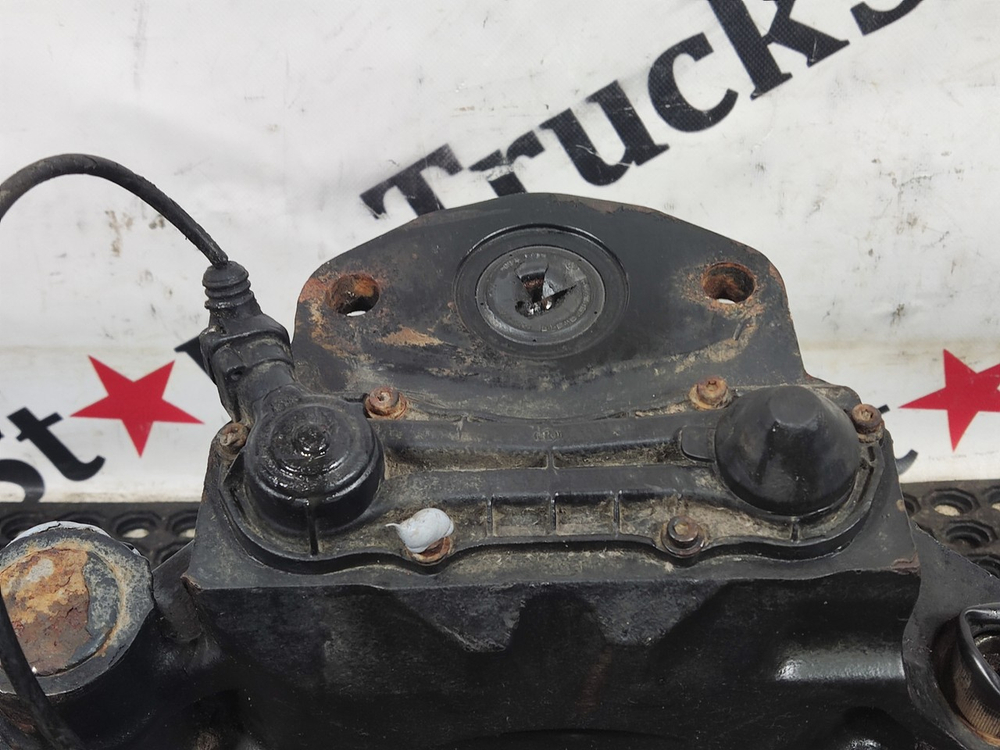 Суппорт передний правый 2017г.