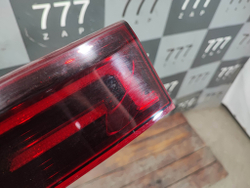 Фонарь центральный битый Kia Carnival 4 Оригинал 92409R0320