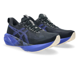 Kроссовки для бега мужские Asics Novablast 5 M Черный и Синий