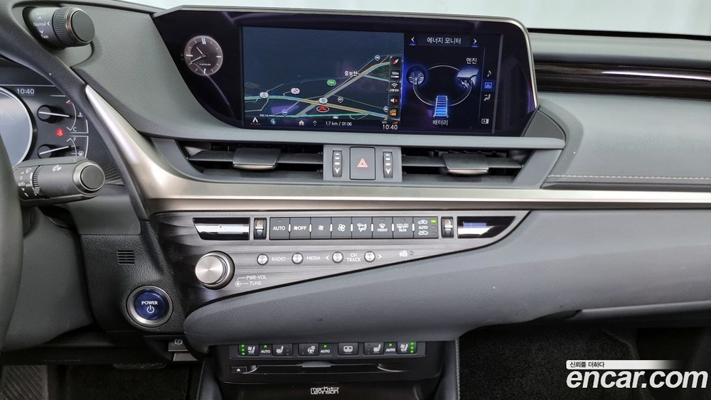 Lexus ES300h 7 Generation Executive (03.2021)