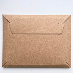 Картонный конверт с клеевым клапаном 14х18 см