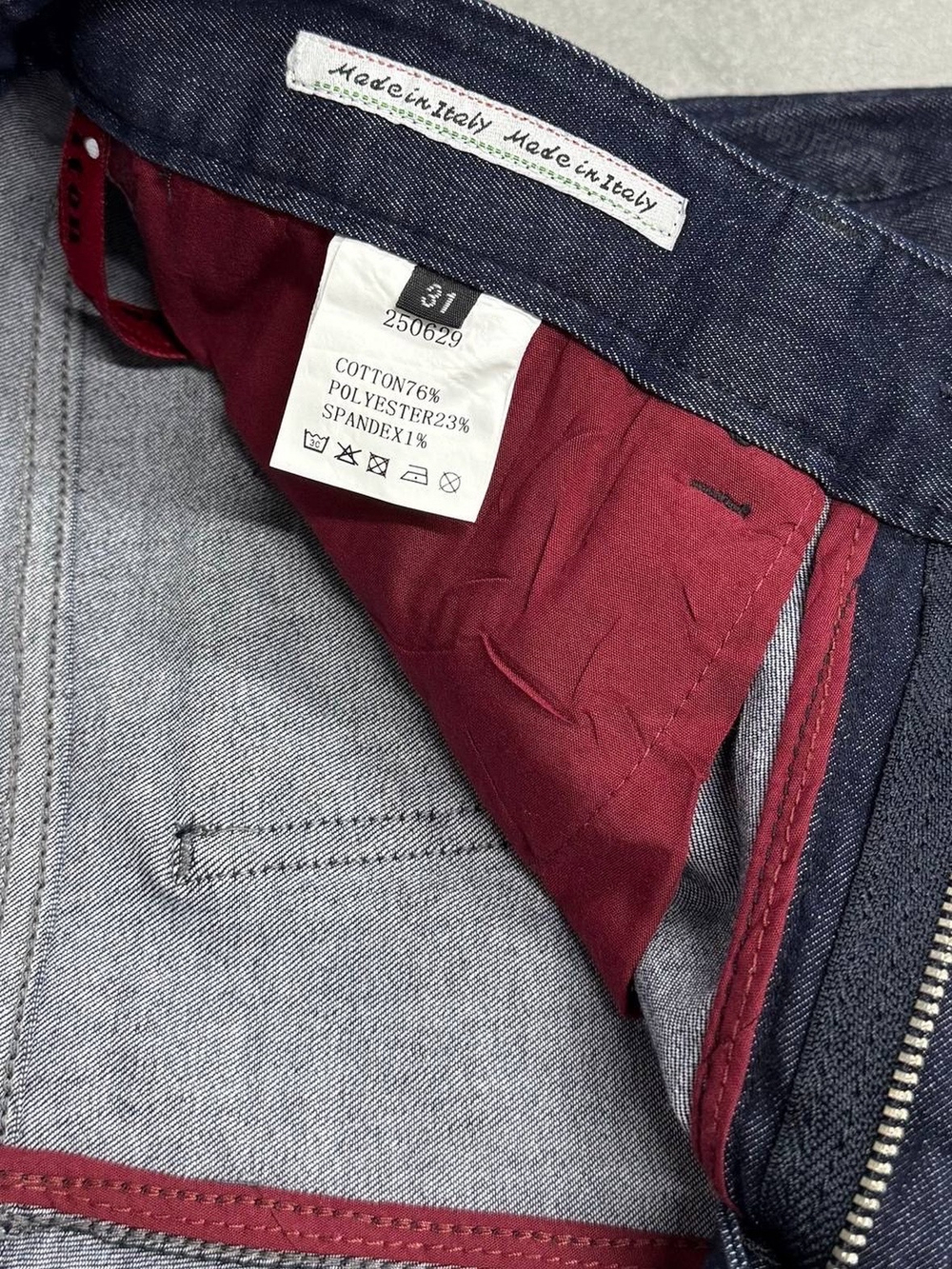 Джинсы Kiton