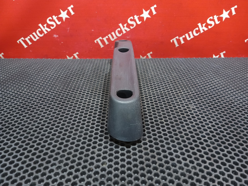 Ручка открывания капота