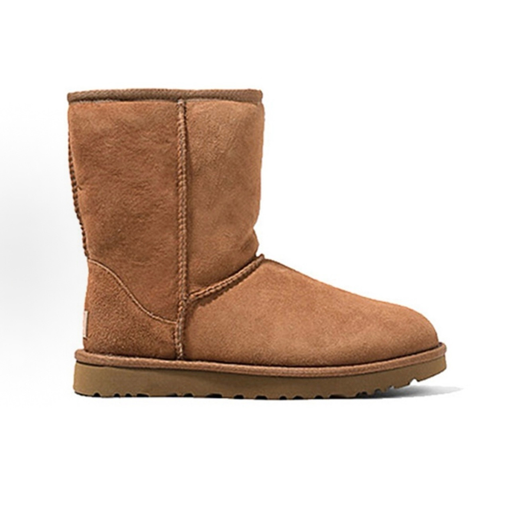 UGG Classic Short