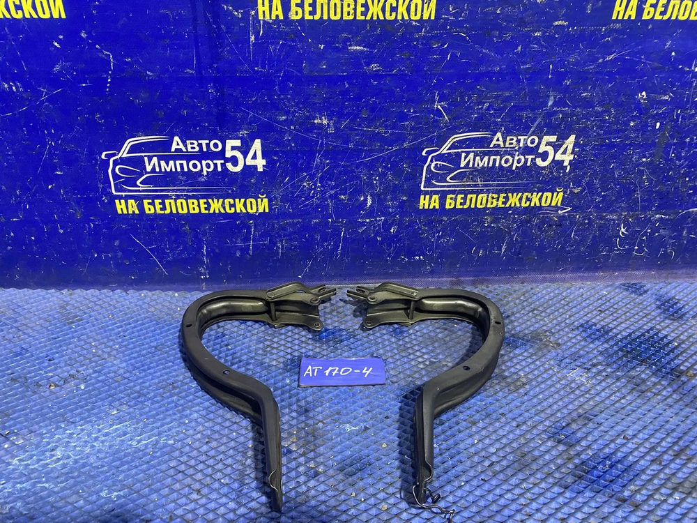 Петля багажника TOYOTA CORONA 1988