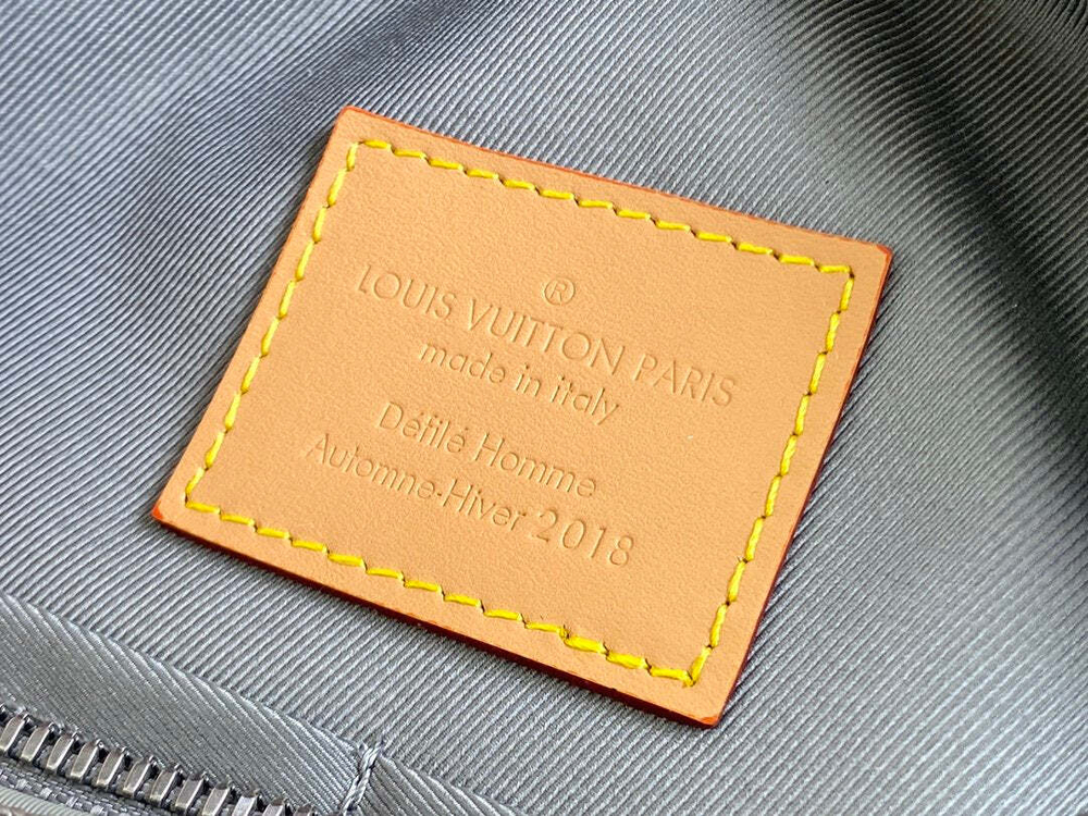 Louis Vuitton Messenger PM