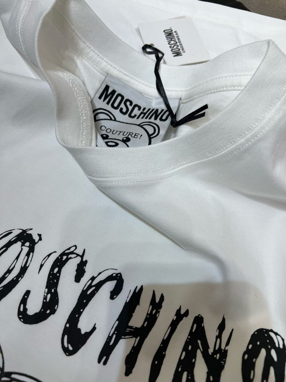 Футболка Moschino