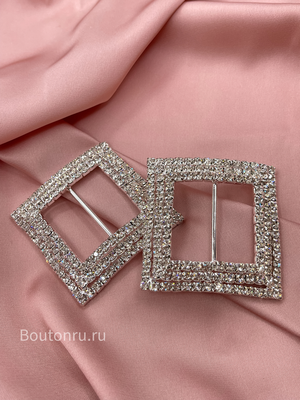 Пряжка квадратная стразы 3 см