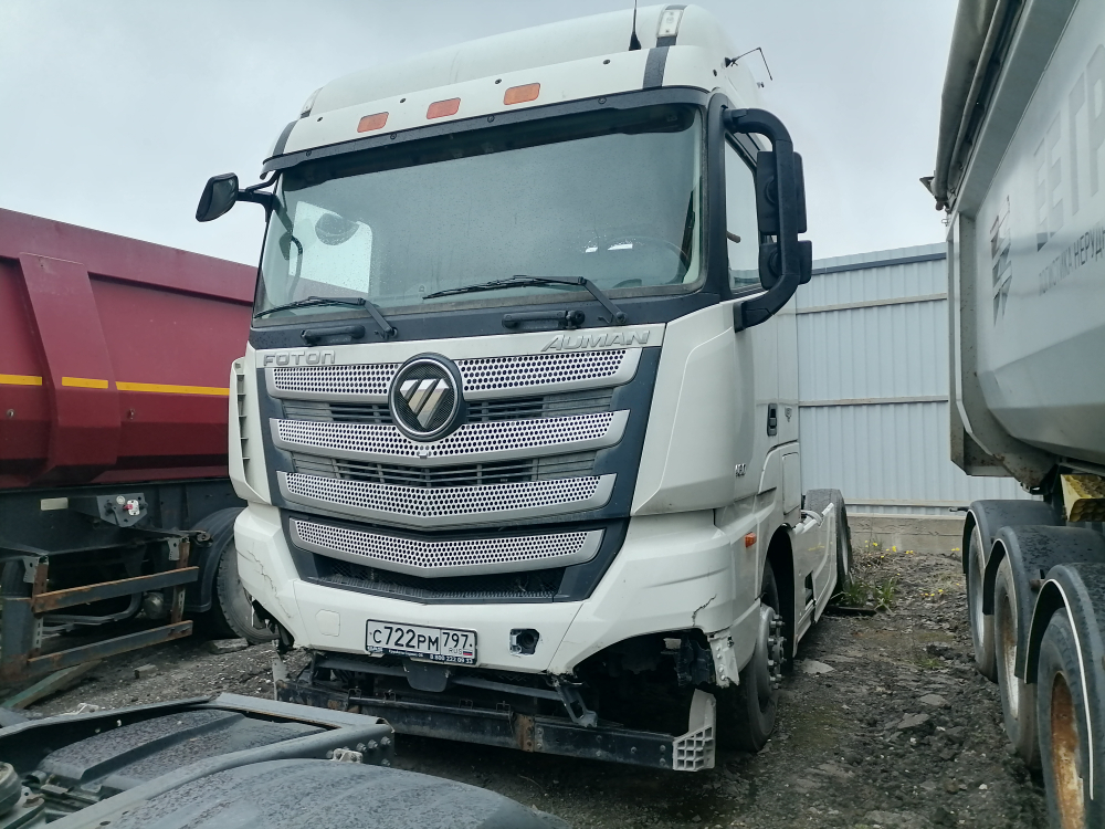 Foton AUMAN 4x2 Седельный тягач BJ4189SLFKA (Дизельный, 11,8 л, 470 л.с. МТ)