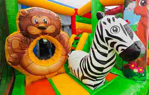 Коммерческий надувной батут «Мини джунгли» с горкой, 4*3,5*2,6 м.