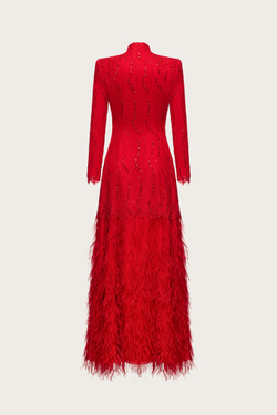 Платье из французского кружева, декорированное перьями, бисером и пайетками