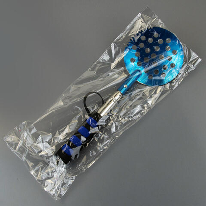 Черпак телескопический цветной с неопреновой ручкой