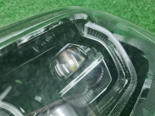 Битая Фара левая BMW 5er G30 (17-20) Adaptive LED