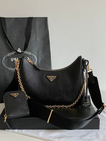 Prada Re-Edition 2005 Saffiano Bag