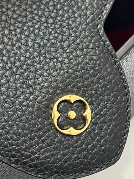 Сумка женская Louis Vuitton Capucines BB черный