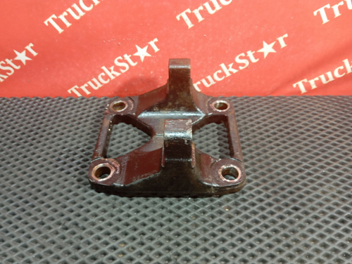 Кронштейн тяги реактивной 2024г