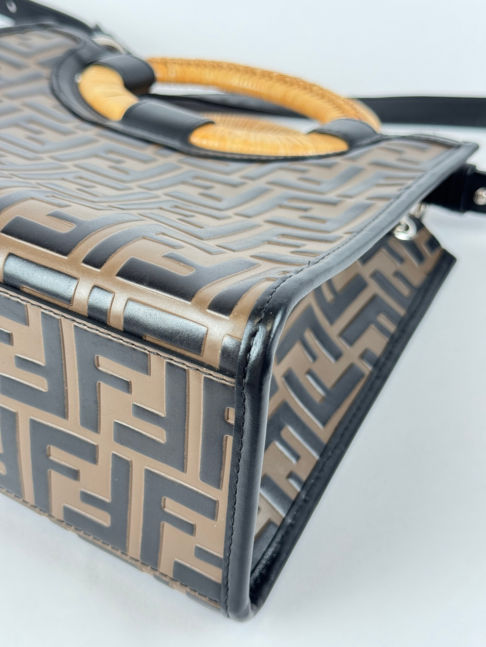 Сумка Fendi Runaway