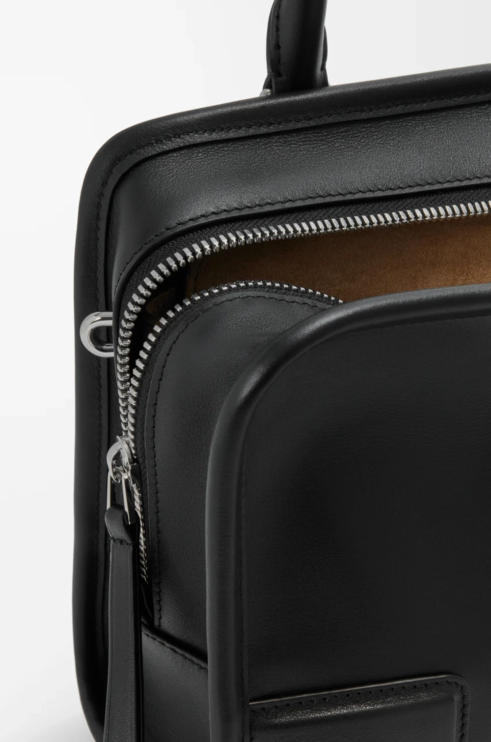 Loewe Маленькая сумка Amazona 180 из мягкой телячьей кожи, черный