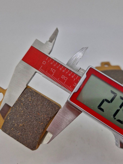 Тормозные колодки дисковые X-TECH для мотоцикла - износостойкие, полуметаллические