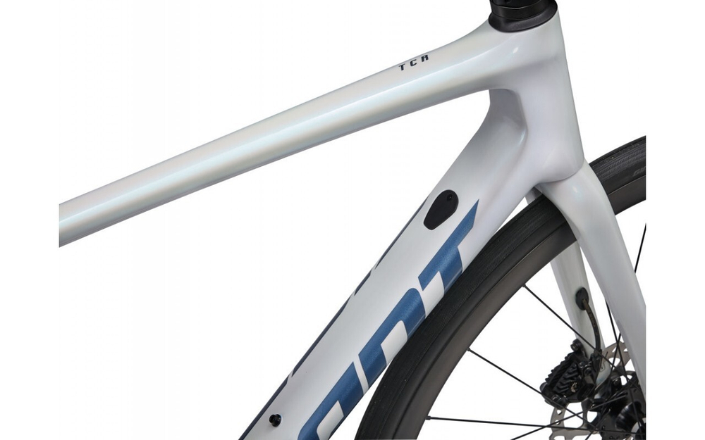 Шоссейный велосипед Giant TCR Advanced Disc 1 KOM (2023)