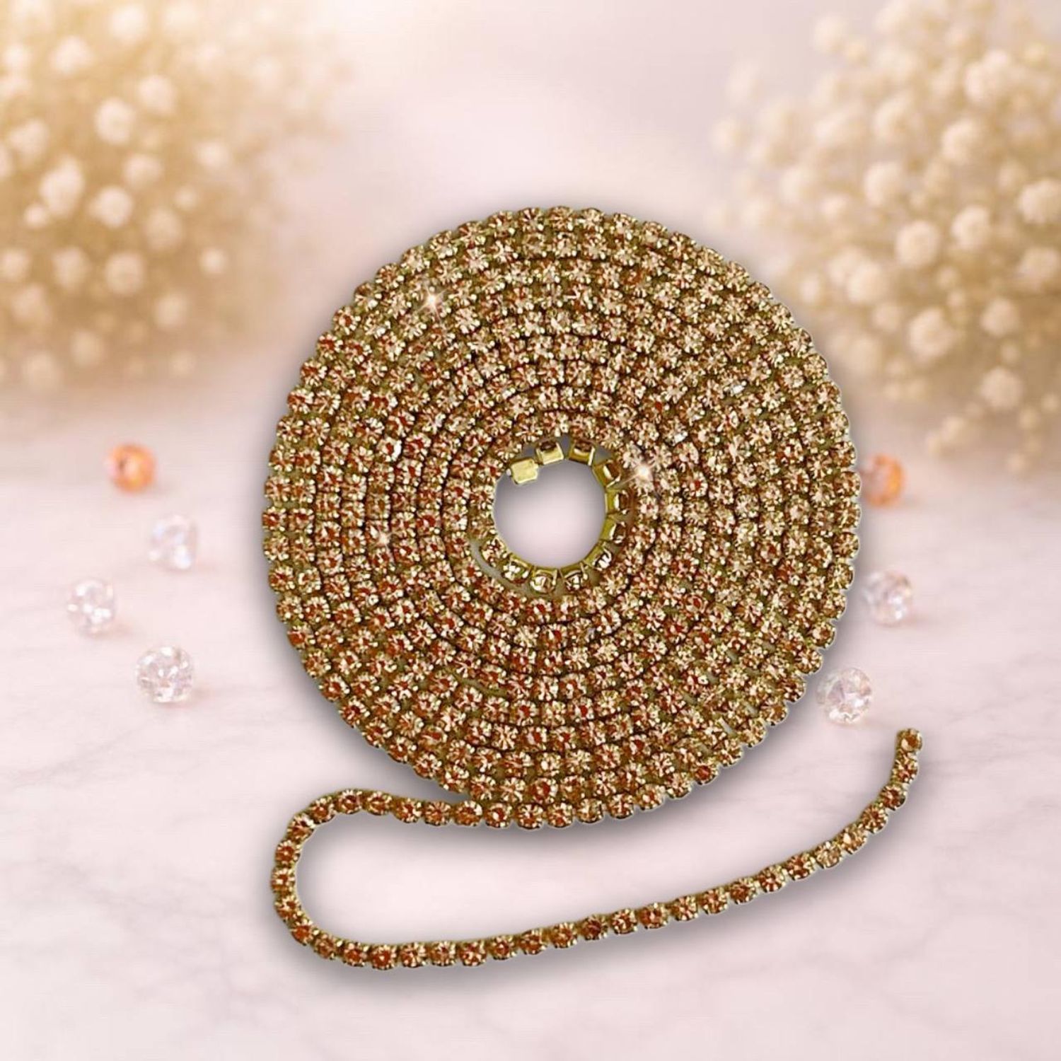 Стразовая лента 2,5мм цвет золото-персиковый (упаковка 1м)