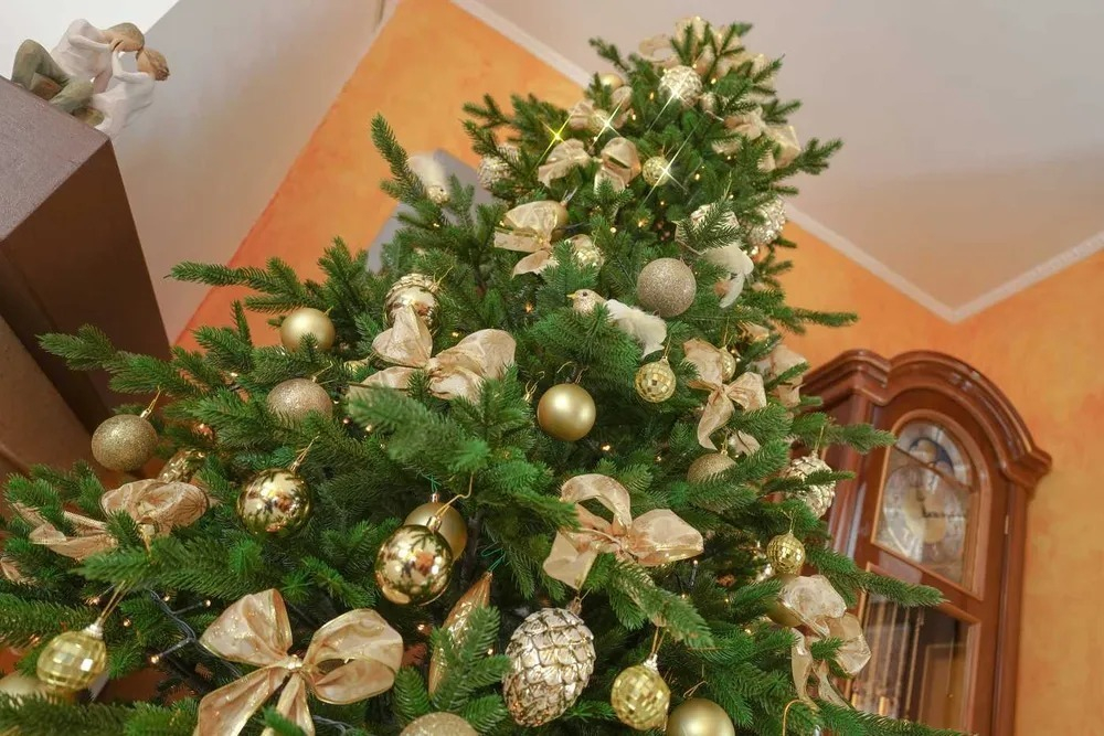 Ель искусственная Царь елка Диамант 210 см ДМН-210