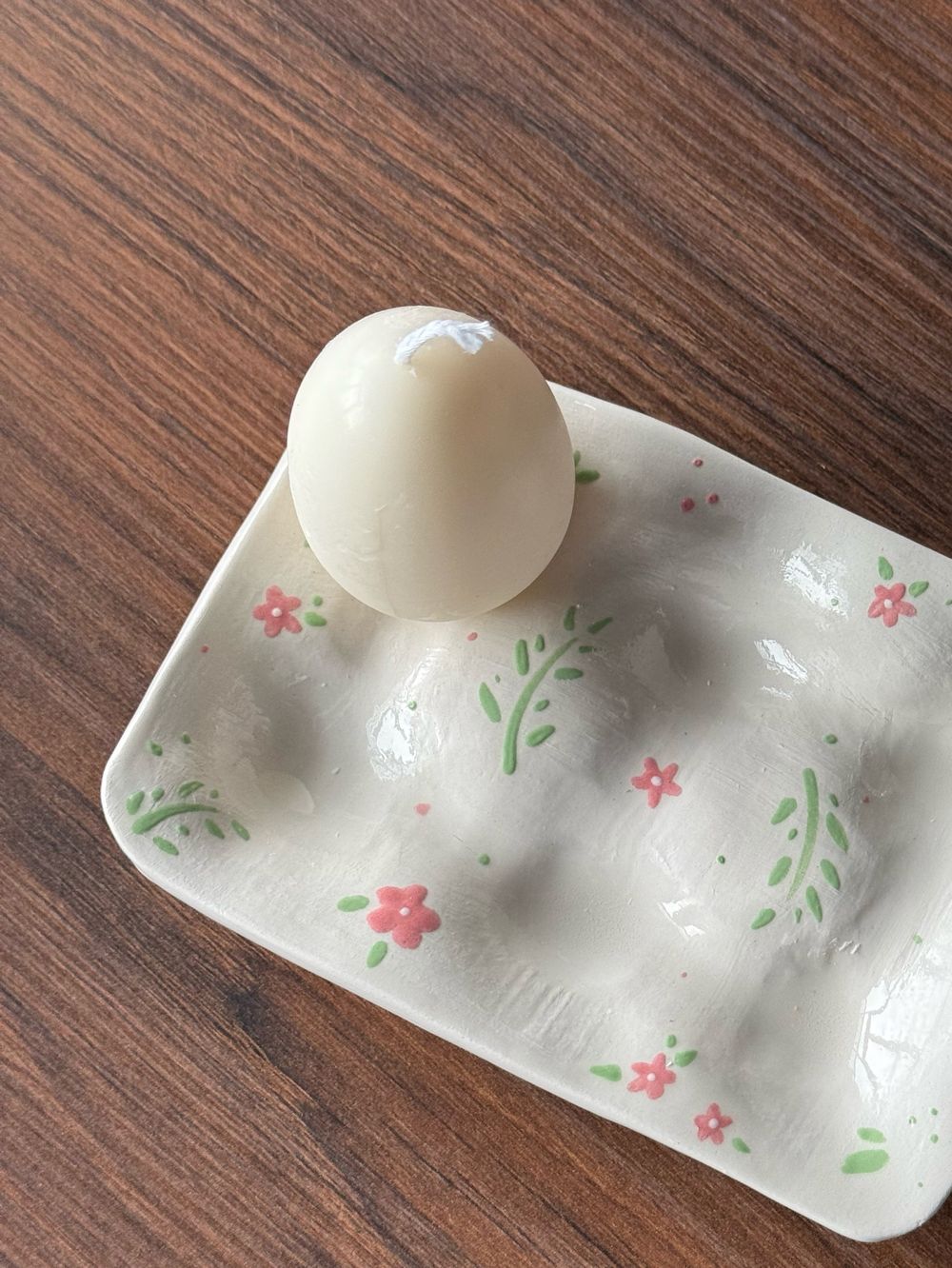 Свеча JIWA натуральная формовая "Egg"-белая