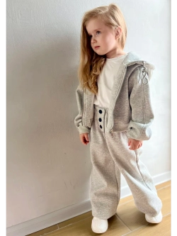 Костюм спортивный