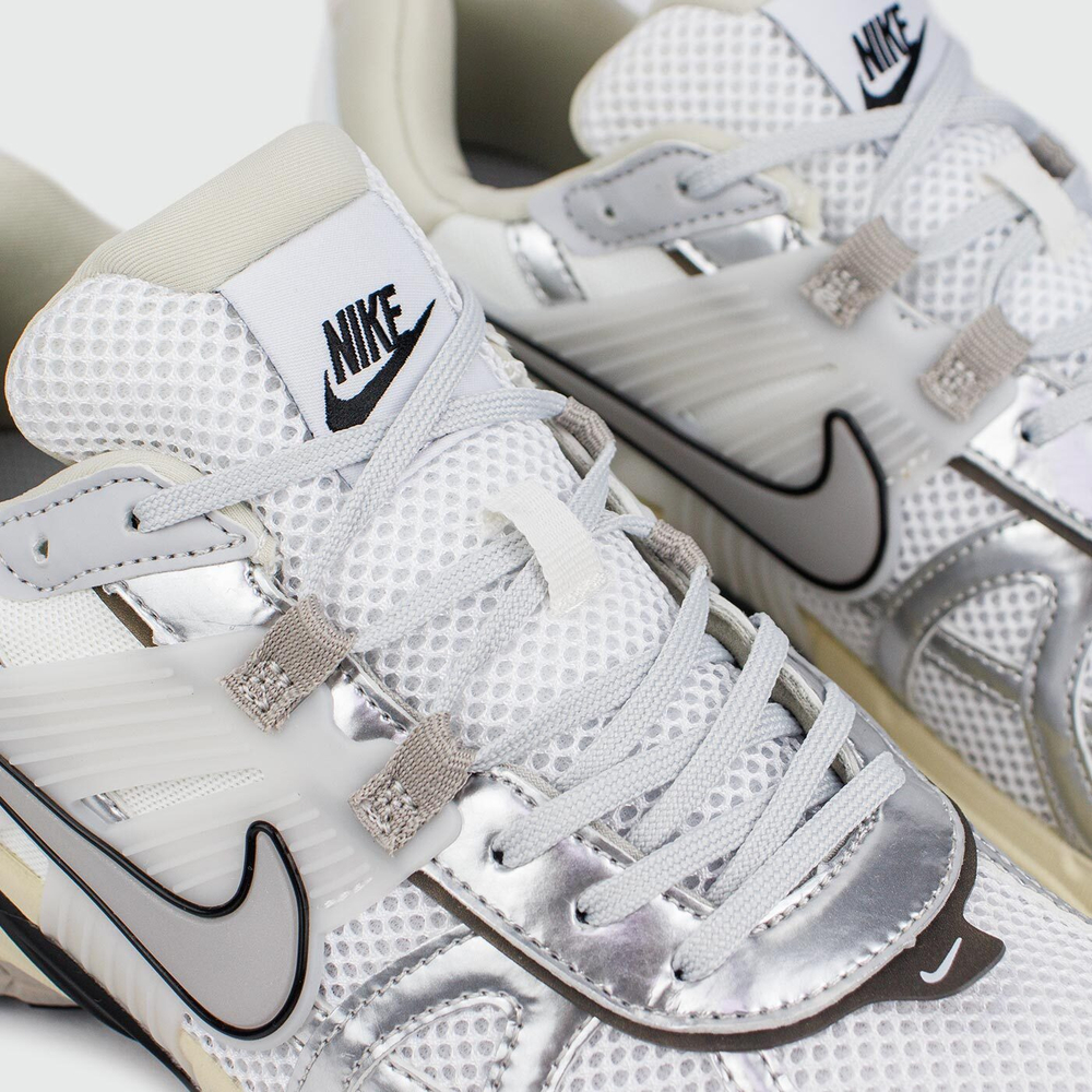 Кроссовки Nike V2K Run White Silver Beige Wmns