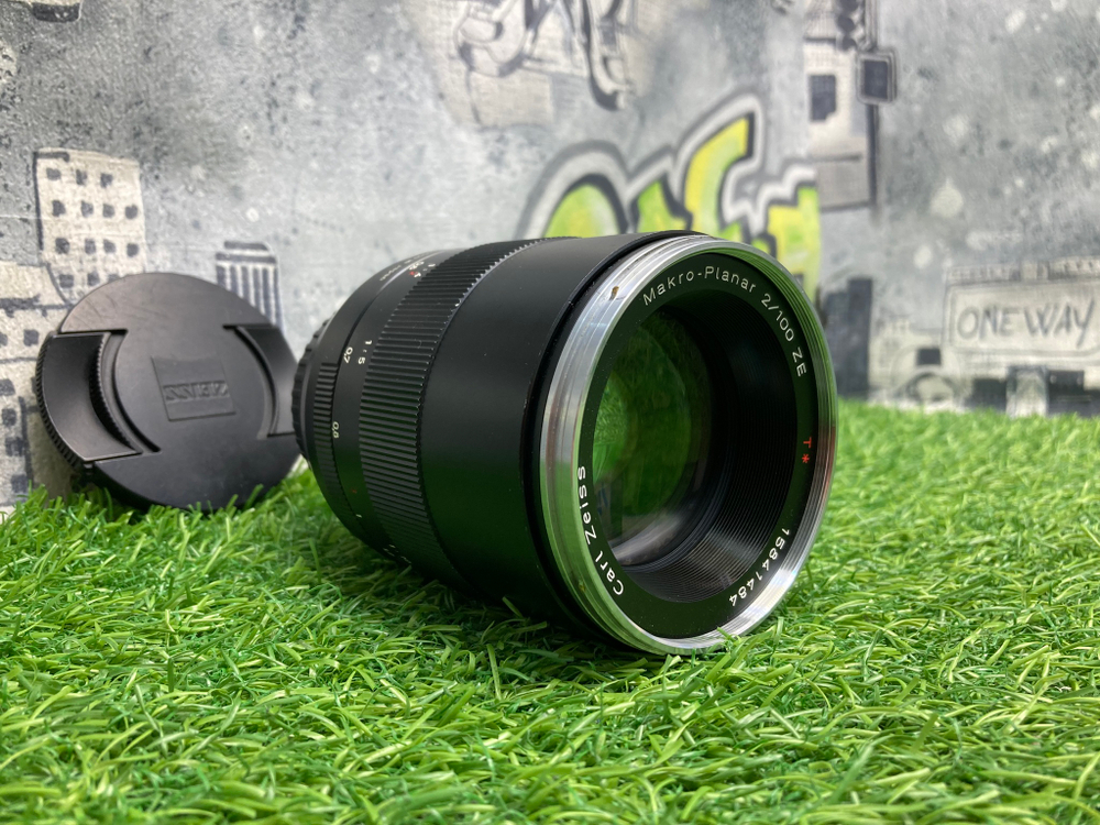 Carl Zeiss Makro-Planar T* 100 F2 ZE (FE)