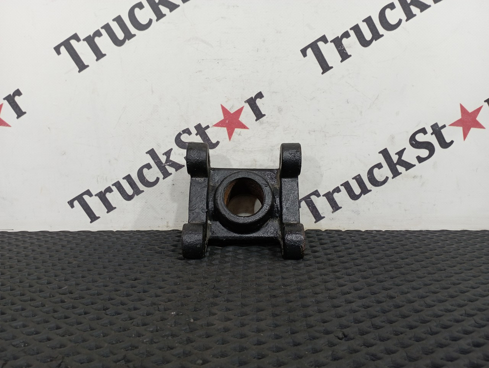 Кронштейн буксировочный 2022г