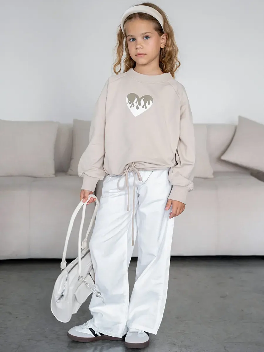 Свитшот для девочки осенний с завязками