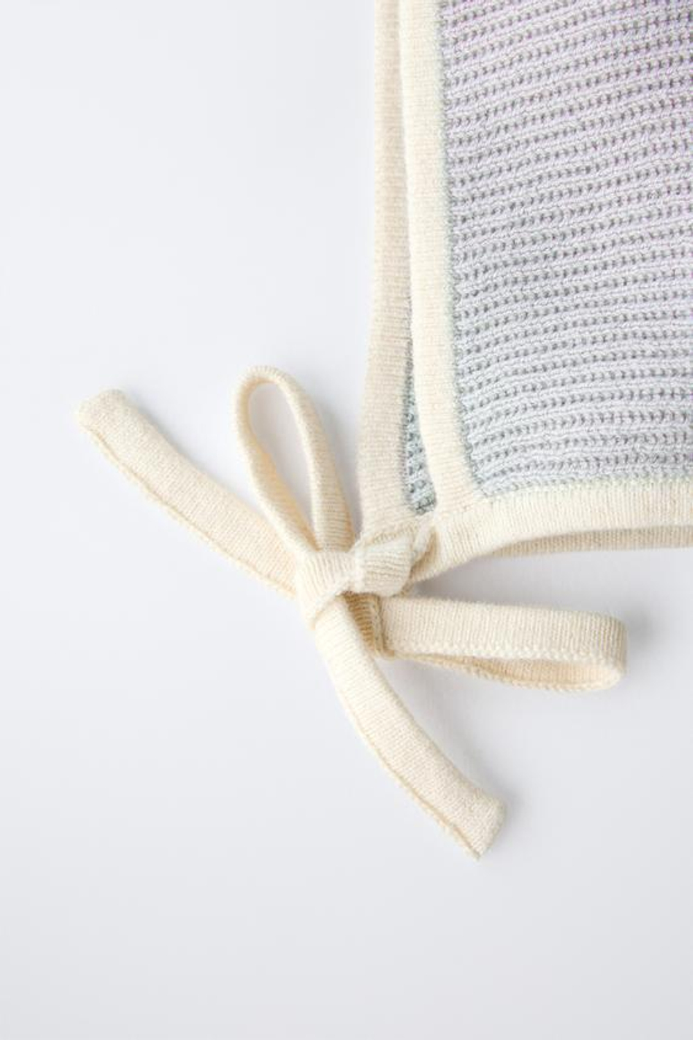 ZARA ЧЕПЧИК С КОНТРАСТНОЙ ОТДЕЛКОЙ, НЕБЕСНО-ГОЛУБОЙ