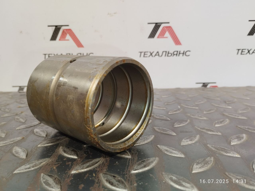 Втулка 331-1520