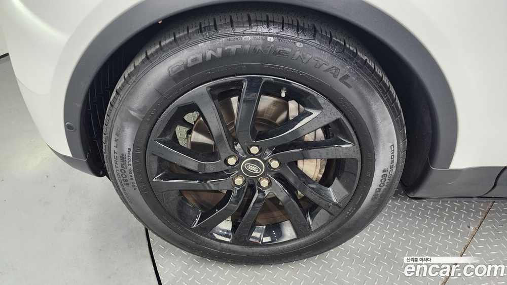 Land Rover Discovery 5 3.0 SD6 HSE (12.2019)