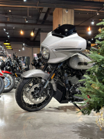 Harley-Davidson CVO Street Glide NEW, 2024 "Dark Platinum"