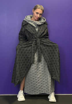 Пальто с поясом / жаккард / черный